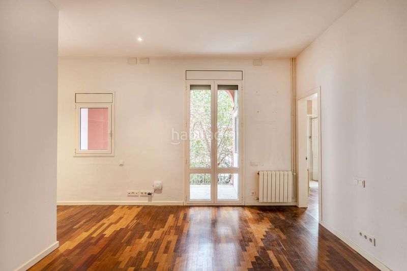 Foto 0d6c08d3-ef11-4db4-bedb-aa2cec8e33e8. Casa adossada amb calefacció aparcament a Sarrià Barcelona