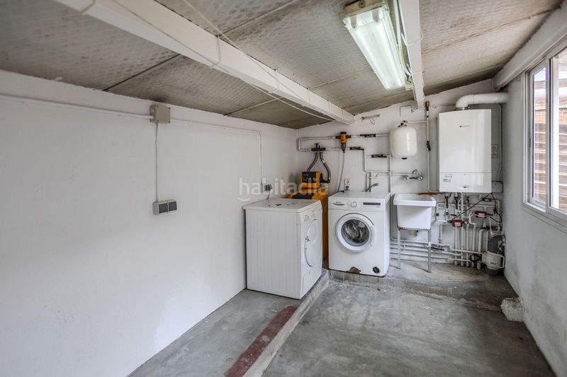 Foto 0dc936c6-3c5b-4ec1-921d-848a4e19b039. Casa adossada amb calefacció aparcament a Sarrià Barcelona