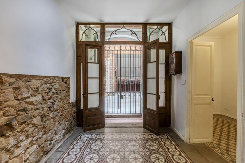Foto 1ac2c81e-a285-4add-8331-00cdd63e066f. Casa adossada amb calefacció aparcament a Sarrià Barcelona
