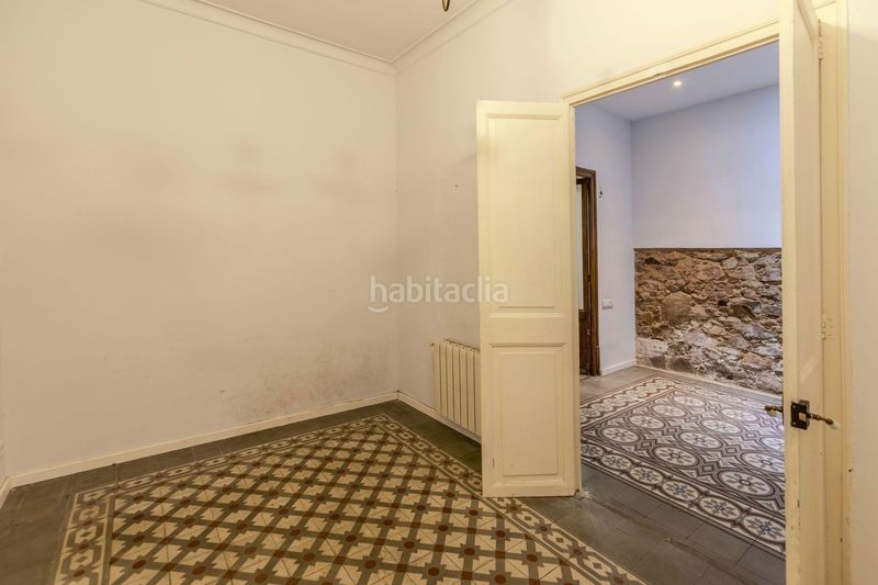 Foto 42e854c4-b27f-4b1c-8e4e-c02e2ad70b98. Casa adossada amb calefacció aparcament a Sarrià Barcelona