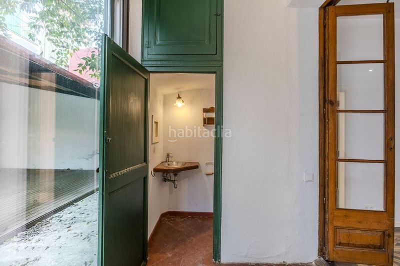 Foto 50236c39-0c0d-40b9-8a73-3c3831b26455. Casa adossada amb calefacció aparcament a Sarrià Barcelona