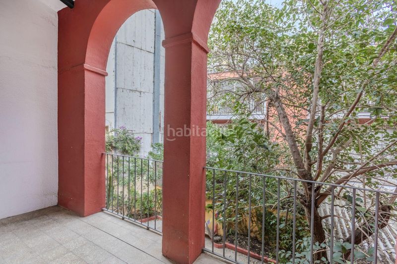 Foto c3758967-0afc-465c-b25b-55c4b58da464. Casa adossada amb calefacció aparcament a Sarrià Barcelona