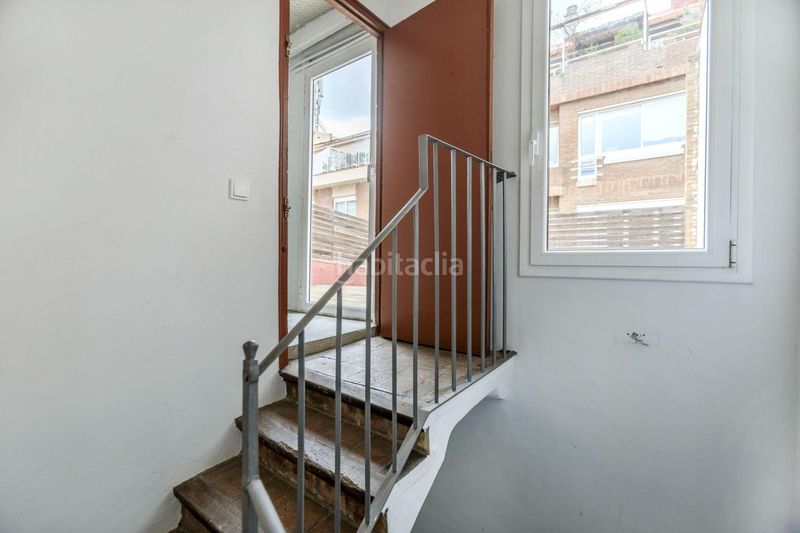 Foto f5bc040e-6449-4e6d-bca5-5e22e8a40622. Casa adossada amb calefacció aparcament a Sarrià Barcelona