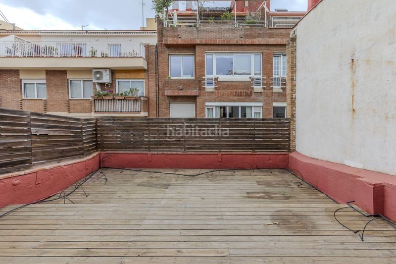Foto fdeed9af-f7c0-4bc9-bcb0-460f78c1feca. Casa adossada amb calefacció aparcament a Sarrià Barcelona
