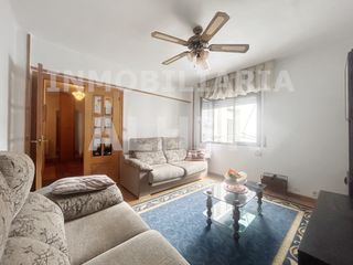 Appartamento  Asturias kalea. Piso alto con ascensor