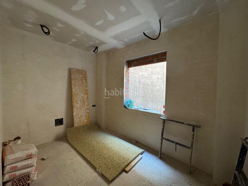 Foto f7cd6481-ea58-4eea-8ef8-a96019a1289d. Casa aparellada a El Molinillo - Capuchinos Málaga