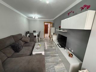 Flat  Calle robinson crusoe. Piso en venta con garaje y trastero en cortijo alto – listo para