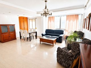 Flat  Calle río mao. Piso en venta por ortega y gasset, málaga.
