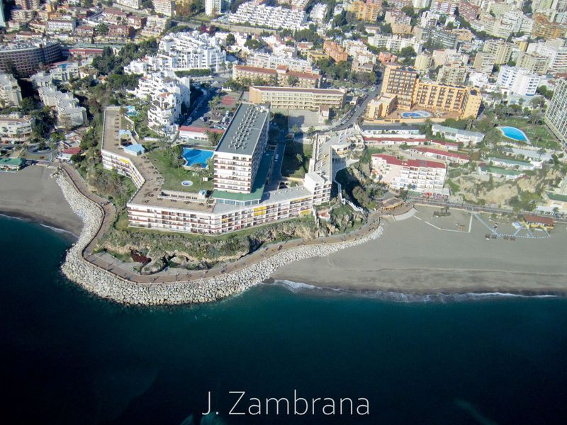 Foto d49e2fbd-8373-497f-b3bb-71d1ff565c87. Estudi a El Bajondillo Torremolinos