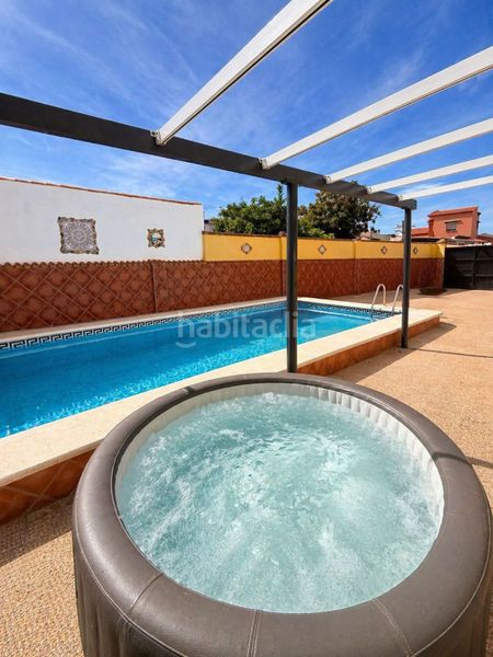 Foto 41168983-4c9e-4433-ba8a-663b6952a475. Casa amb piscina a Jardines de Alhaurín-Huerta Alta-Fuensanguínea Alhaurín de la Torre