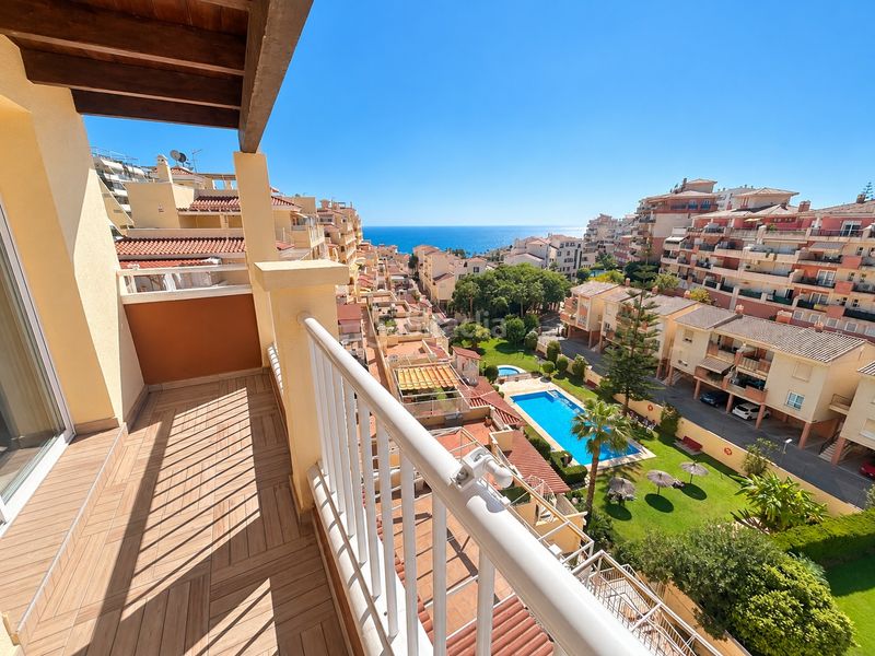 Foto 6ac01a01-73d2-4bae-8f53-6a41657b3a04. Àtic amb aparcament piscina a Zona Centro Comercial Torrequebrada Benalmádena