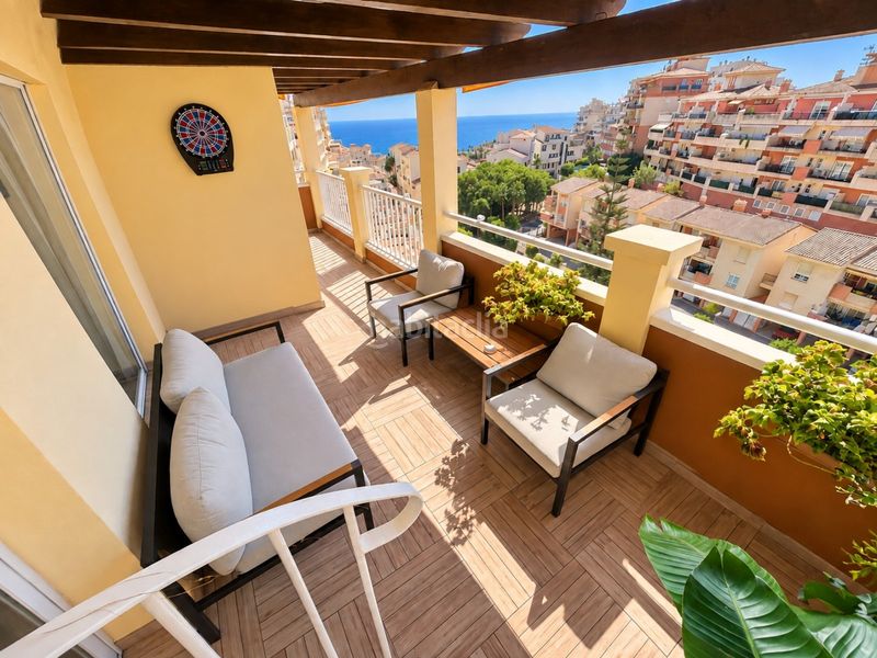Foto acee3c6c-cbb1-4079-b471-bf89a79a9263. Àtic amb aparcament piscina a Zona Centro Comercial Torrequebrada Benalmádena