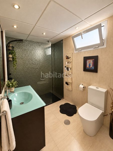 Foto bf98ca7f-fa66-4605-aacc-71a3b58ff70d. Àtic amb aparcament piscina a Zona Centro Comercial Torrequebrada Benalmádena
