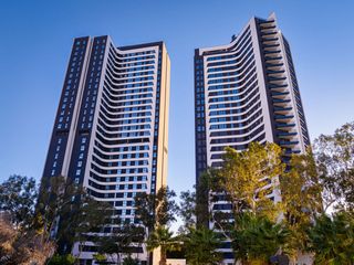 Lloguer Apartament  Paseo martiricos 28. Espectacular apartamento de lujo en planta 19 con vistas panorám