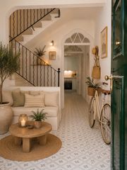 Reihenhaus  Carrer del rosari. Casa tradicional en centre històric con aacensor