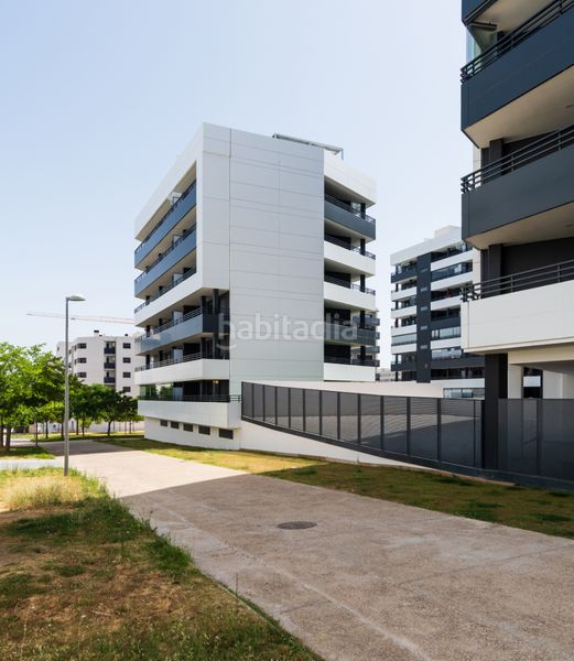 Foto 6a758ea9-db47-4537-8f6d-f72c8f9145d8. Àtic amb calefacció piscina a Arcosur Zaragoza