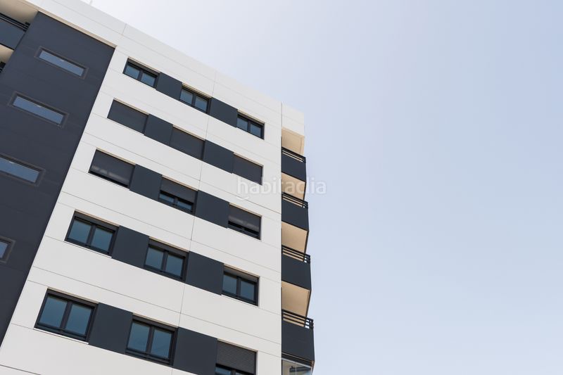 Foto d3d7724b-5f6a-41a2-a012-fb22d65af513. Àtic amb calefacció piscina a Arcosur Zaragoza