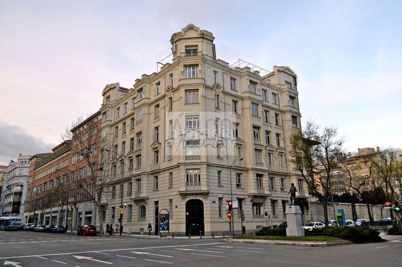 Foto 340e6f69-a67a-47f2-8e0d-a934cd97aa9d. Lloguer pis amb calefacció aparcament a Lista Madrid