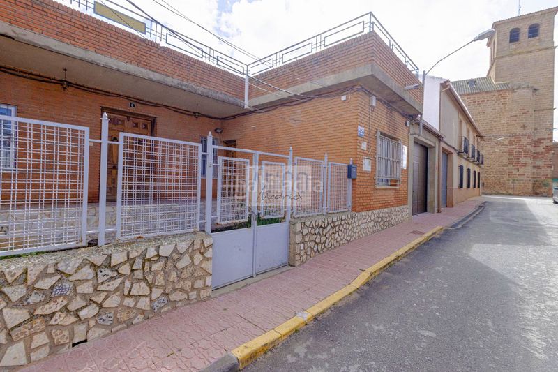 Foto 4a631a98-bc56-481a-b2cb-797faf6790c6. Casa aparellada a ejercito espanol 6 a Cózar