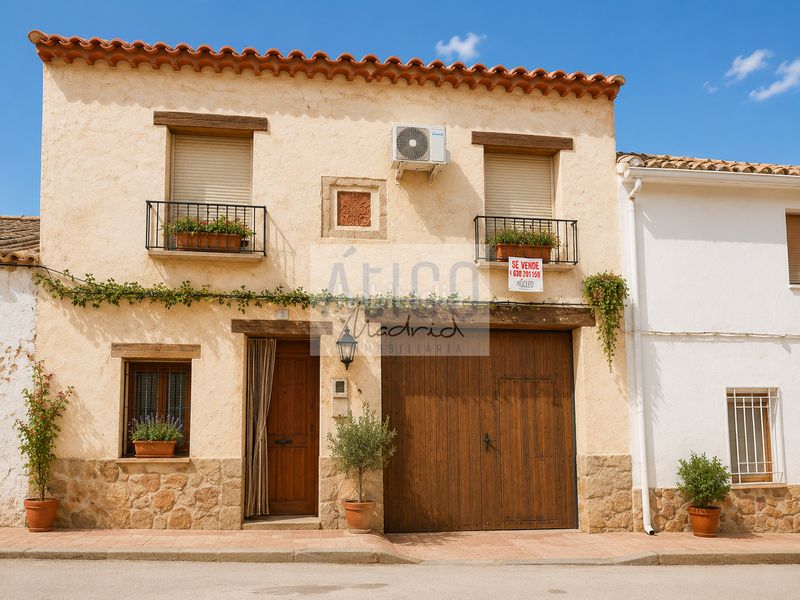 Foto 4b184695-c406-4563-a401-fe6fbac7d7cb. Casa en sol 3 casa en Cózar