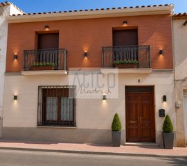 House  Cervantes 8. Cózarcasa