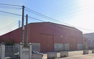 Fabrikhalle in Riaño - Los Barros. Nave industrial