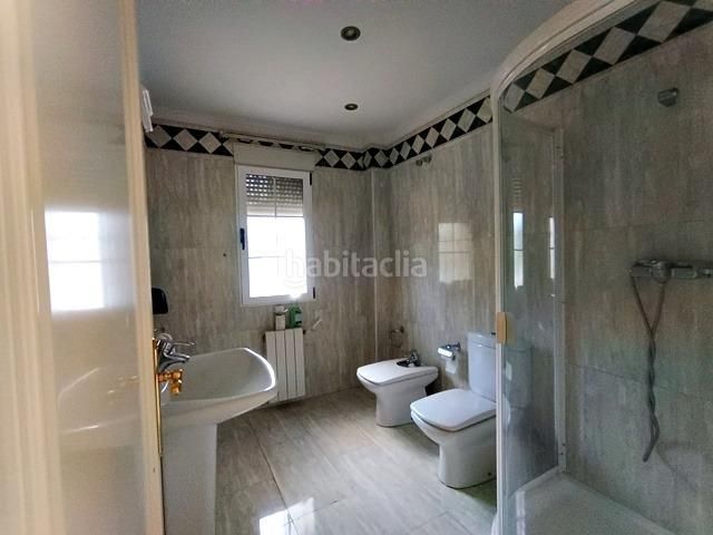 Foto be2175c7-d129-41fc-a7da-b6d391ee4918. Xalet amb aparcament piscina a Los Girasoles Sant Vicent del Raspeig
