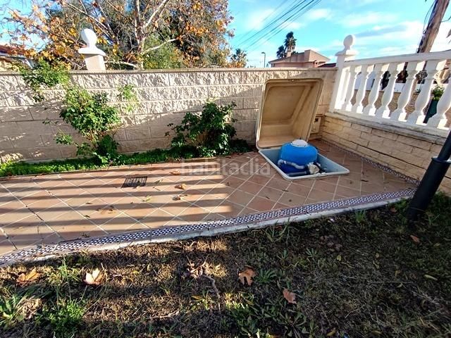 Foto c338edbd-ea25-43aa-b0eb-c50a8fb80674. Xalet amb aparcament piscina a Los Girasoles Sant Vicent del Raspeig