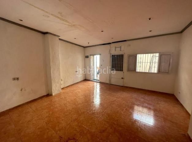 Foto e77763a9-a529-4215-b5ed-bb799c54d431. Casa a Centro Elda