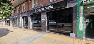 Business premise in Avenida de la constitución 21. Amplio local comercial en el centro de gijón  oportunidad para i