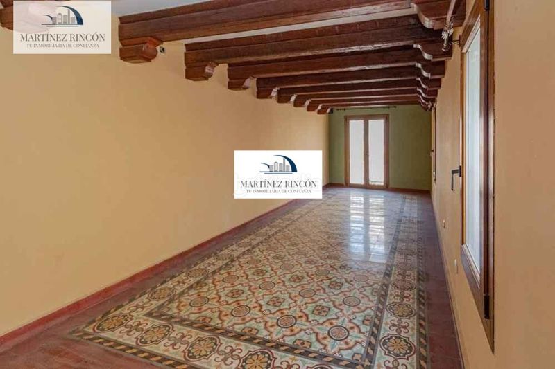 Foto f504afa4-3e13-4f2f-a5f8-29584fd03459. Edificio in La Nucia Pueblo Nucia (la)