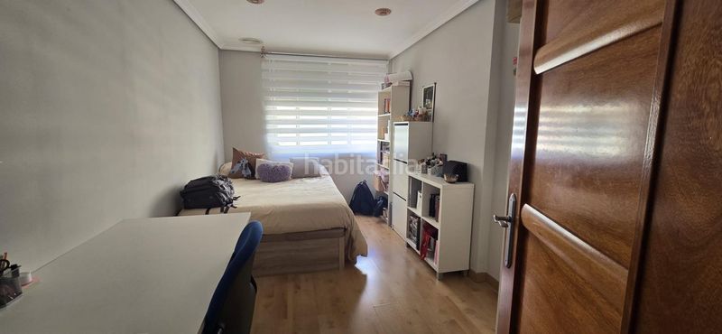 Foto cd8626b7-4a23-43bb-962f-e3dd725de0f2. Dúplex a Centro San Juan de Alicante