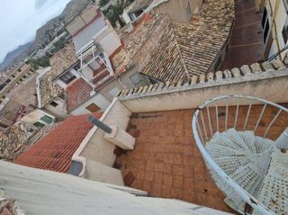 Haus in Petrer. Casa adosada para reformar en petrer