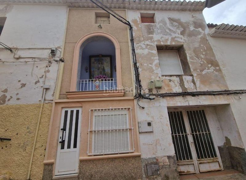 Foto feb5a32e-e09a-461e-ba9c-d2601b6c3233. Casa in Petrer