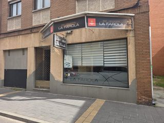 Business premise  Calle de la parra 15. Oportunidad de inversión local comercial en trobajo del camino p