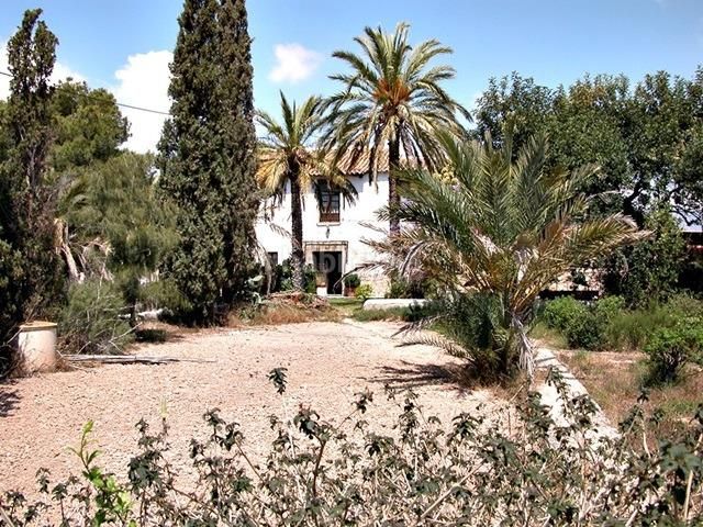 Foto 769dce3a-55ee-4c59-9d34-c33468a20d13. Casa amb piscina a Moralet Alicante