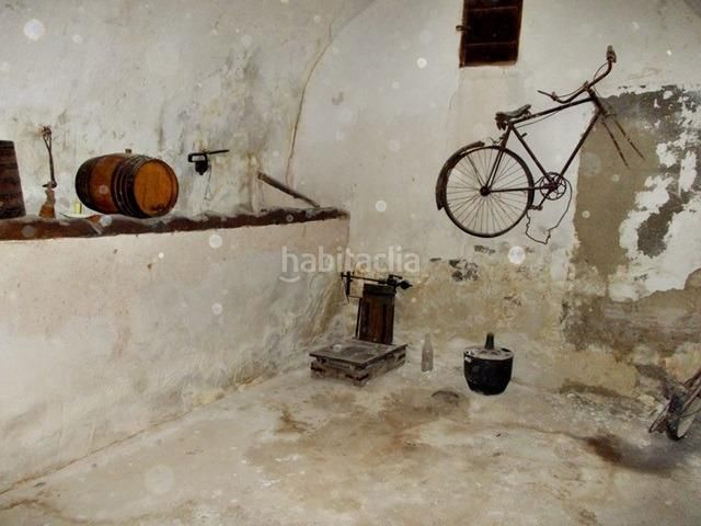 Foto a4a889c9-aca5-4ae1-be01-5d40f5992527. Casa amb piscina a Moralet Alicante