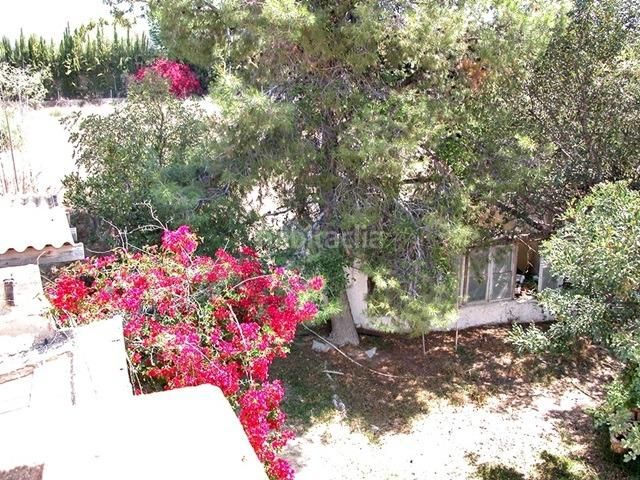 Foto baee50f3-ee5c-4b5d-91b4-7391e7d84c1a. Casa amb piscina a Moralet Alicante