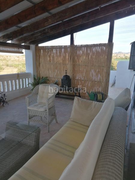 Foto f0bfe22d-2fff-45f7-a5e5-dcd97c3128dc. Casa amb piscina a Moralet Alicante