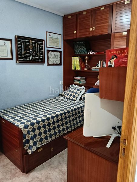 Foto b1d7bc02-ebe8-44b9-85d4-c024520134ed. Pis a Centro Sant Vicent del Raspeig