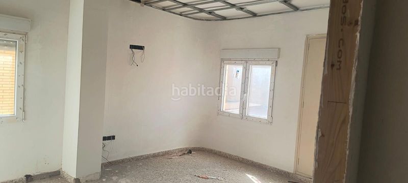Foto b01cf7ce-49fe-4eb1-b347-bbe347db15b4. Edifici a Novelda
