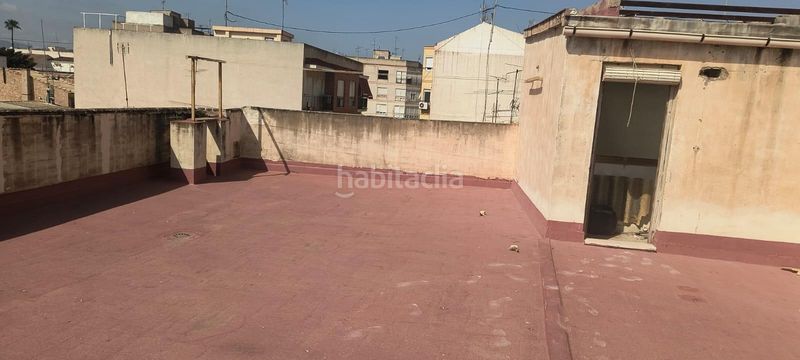 Foto c47e5d52-e156-466a-838e-884297f52ddd. Edifici a Novelda