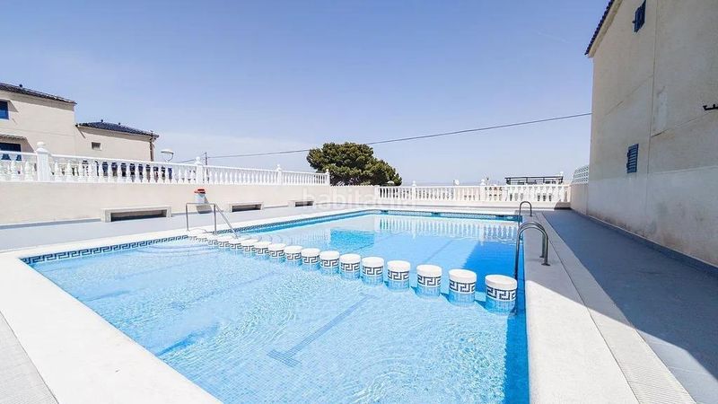 Foto e8497181-e3f3-49a8-87db-2178bdfcf21c. Casa amb aparcament piscina a Panorama-Sierramar Santa Pola
