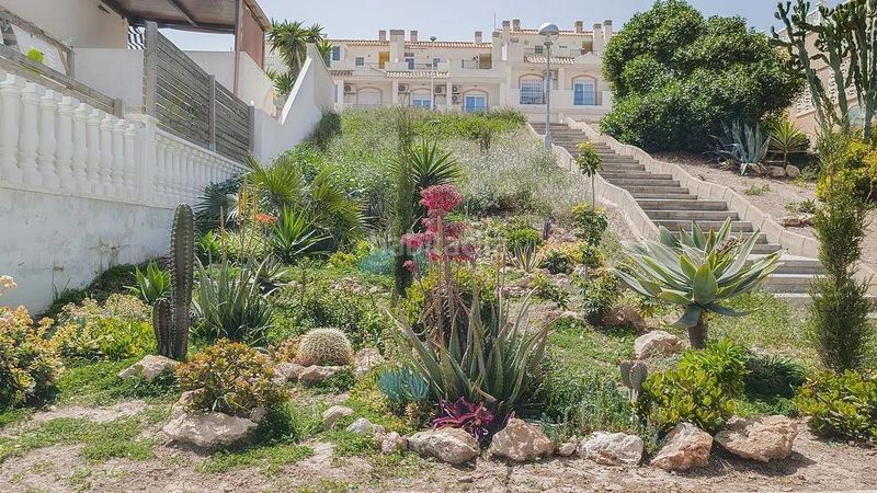 Foto f35e2d8e-29f5-4aa2-aa38-fee04234ca67. Casa amb aparcament piscina a Panorama-Sierramar Santa Pola