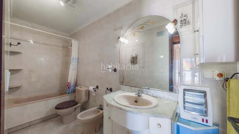 Foto f78aab70-d01a-48b5-b959-061ba93a3b1c. Casa amb aparcament piscina a Panorama-Sierramar Santa Pola
