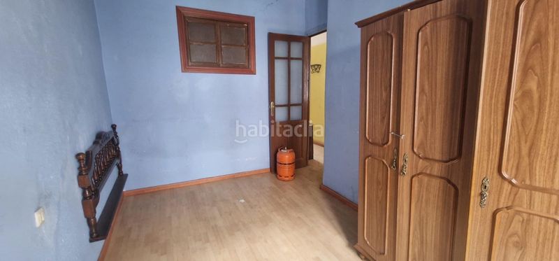 Foto 7f791ced-cf09-4529-b724-151bb9b187b9. Edifici a calle corporaciones de Lena 30 a Lena
