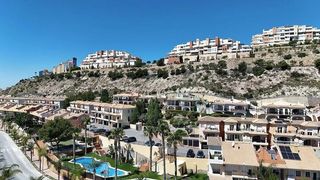 Semi detached house in Bonalba-Cotoveta. Duplex con vistas en bonalba