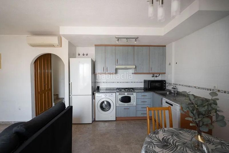 Foto ceebdc82-0b15-41c9-88ce-75e56df9a03d. Casa adossada amb piscina a Bonalba-Cotoveta Mutxamel