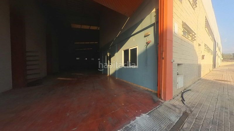 Foto 8a12e840-f497-4dd6-bd81-8df992841b68. Nau industrial a Monòver