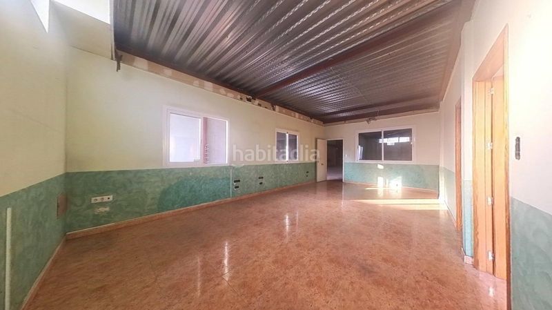 Foto ec46a234-b4ac-473e-b344-83528c3ee924. Nau industrial a Monòver